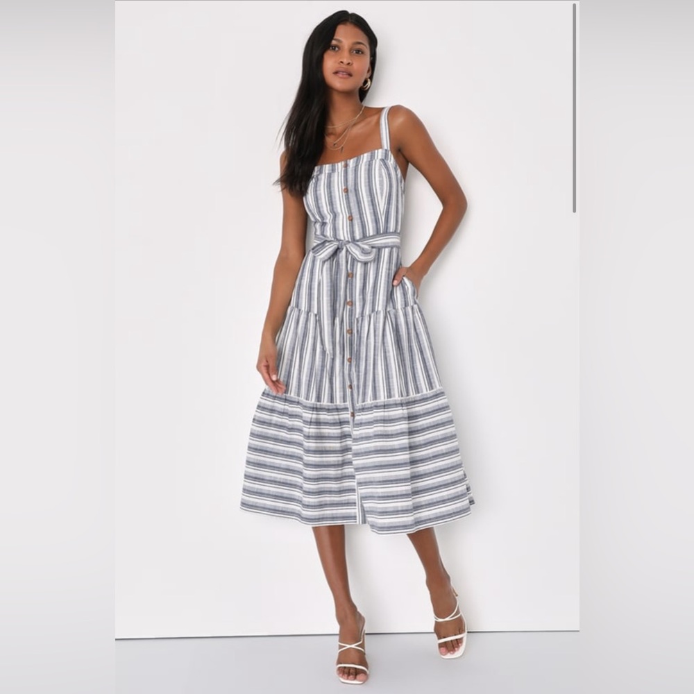 Lulu’s brand new with tag blue and white striped midi dress.